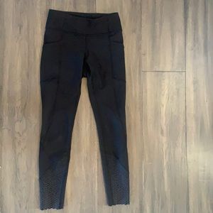 Lululemon scalloped leggings